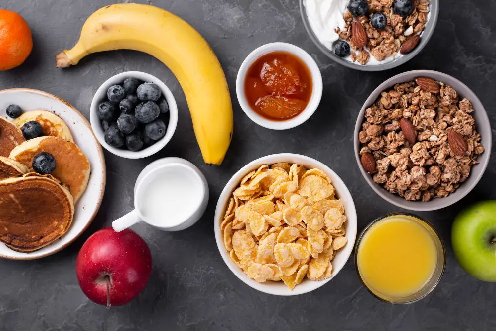 healthy pre workout snacks for energy and endurance – banana, oats, yogurt, apples, blueberry.